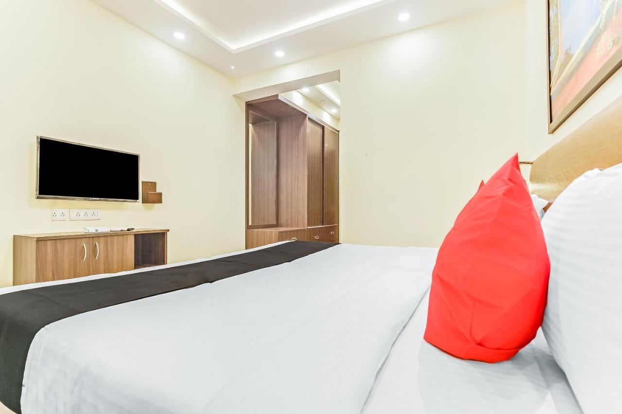 Capital O 64180 Adam'S Beach Resort Baga Εξωτερικό φωτογραφία